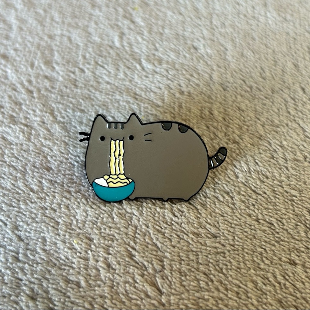 Pusheen with Ramen Enamel Pin